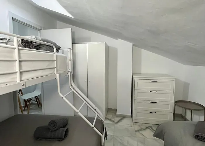 Apartment Center Boutique
